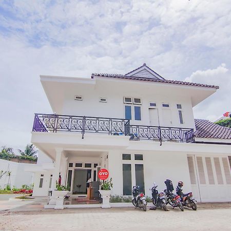 Super Oyo Capital O 90342 Kemang Garden Hotel Jakarta Ngoại thất bức ảnh