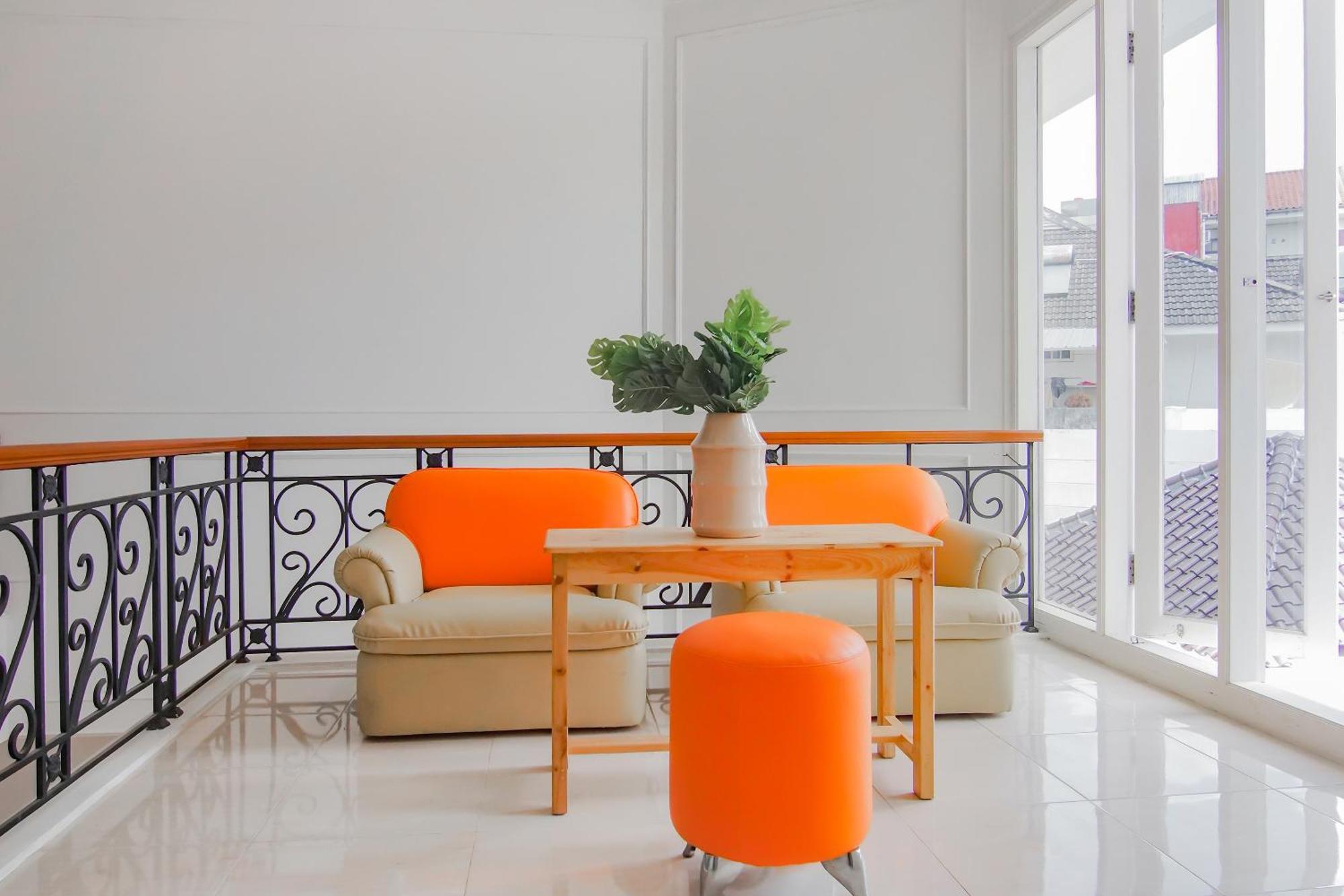 Super Oyo Capital O 90342 Kemang Garden Hotel Jakarta Ngoại thất bức ảnh