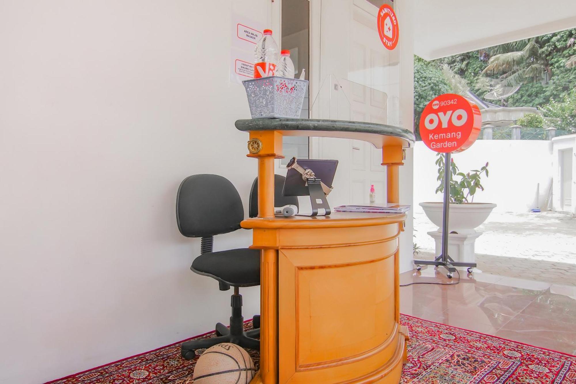 Super Oyo Capital O 90342 Kemang Garden Hotel Jakarta Ngoại thất bức ảnh